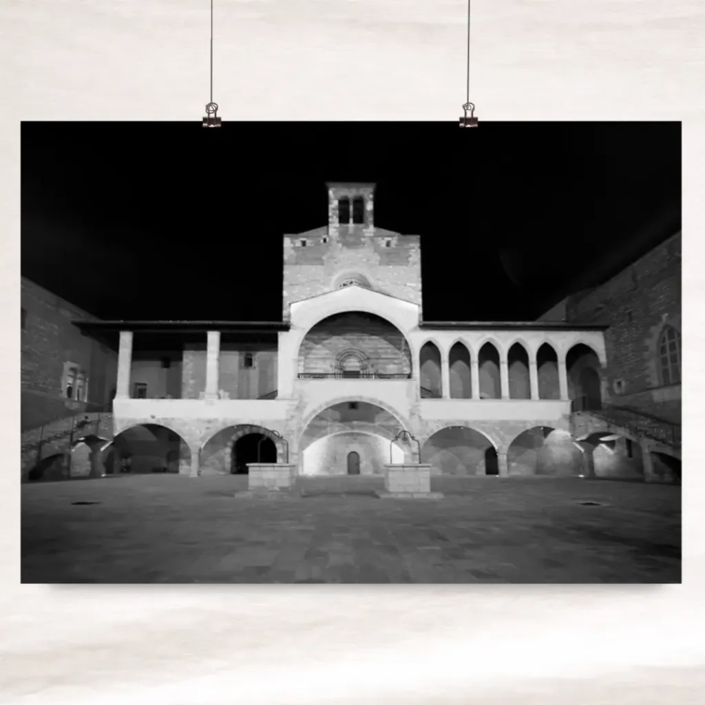 Tirage d'art "Cours du Palais des Rois" - N&B (40x50 cm, Blanc)